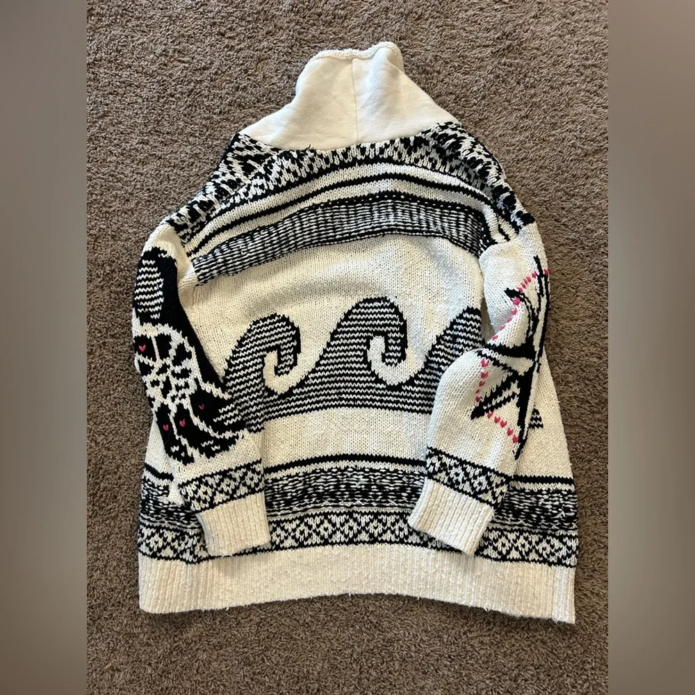 Pilcro by Anthropologie Slouchy Waves Oversized Cardigan Sweater M/L - Picture 7 of 7